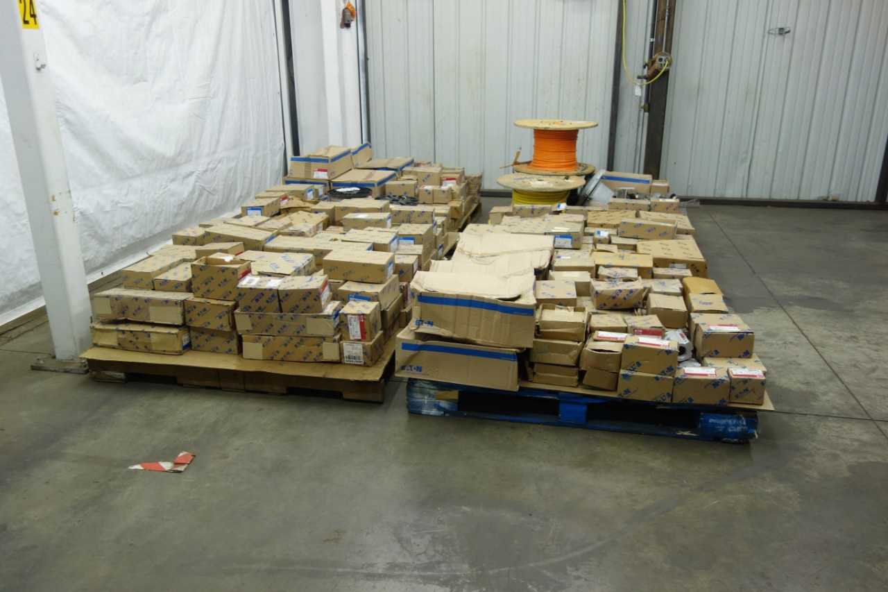 6 PALLETS OF ASSORTED EATON CONDUIT, FITTINGS, AND HARDWARE - CONDUIT FITTING
