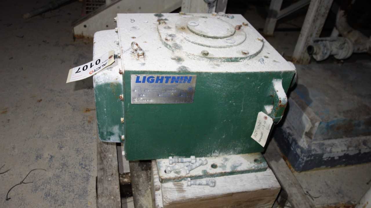 LIGHTNIN Y403 3HP 38.8:1 MOTOR MIXER DRIVE - ELECTRIC MOTORS