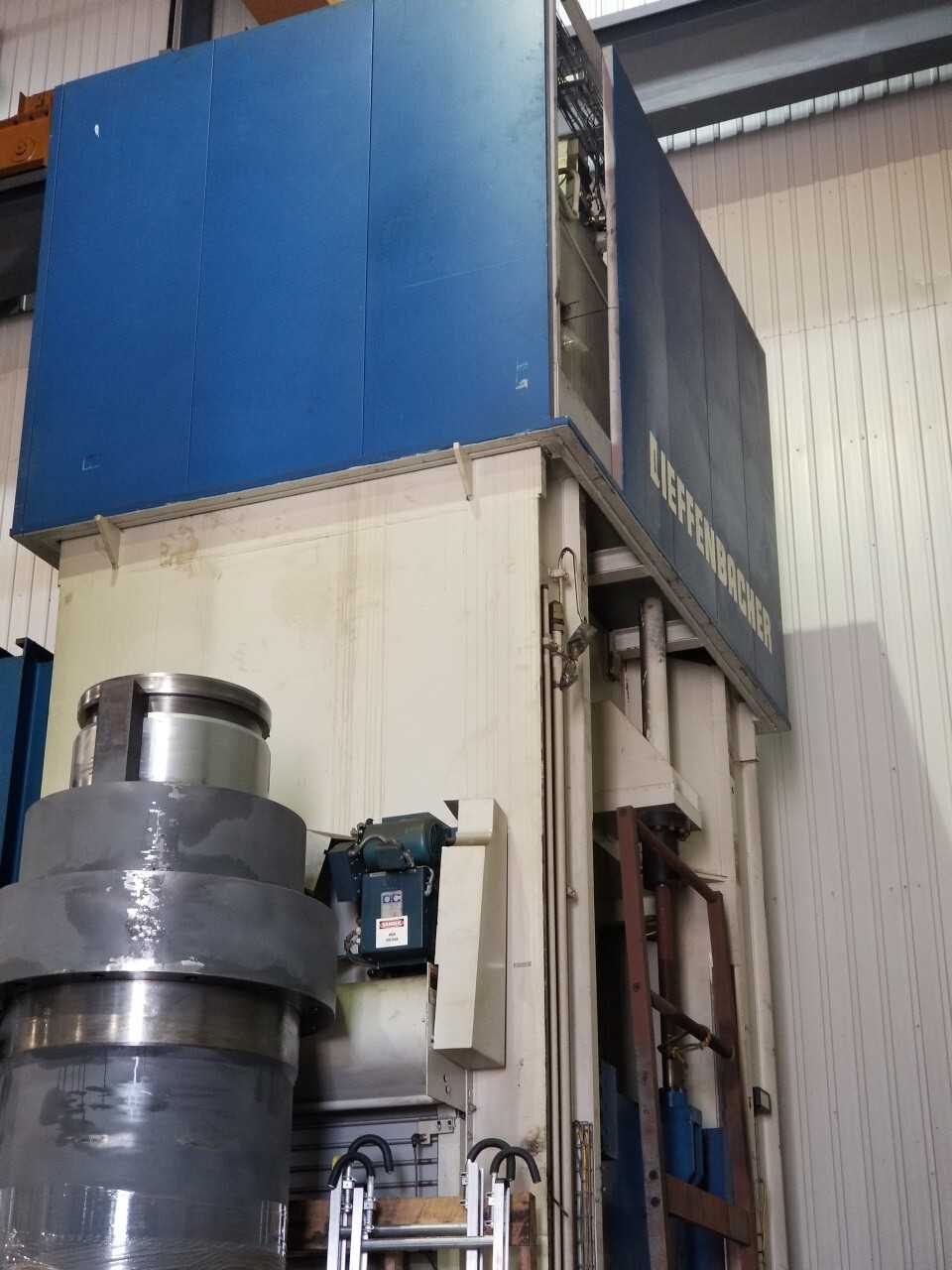 2003 Dieffenbacher 320 TON Press - PRESSES